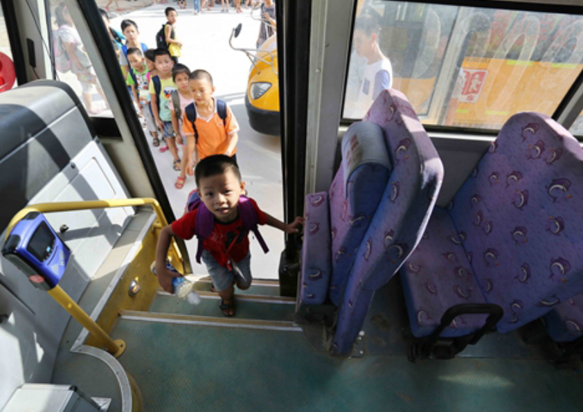 卡聯(lián)案例-晉江校車刷卡機(jī)項目